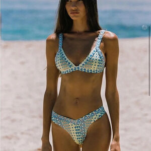 NWT OneOne Swimwear SET Bikini Canggu Pattern Jesse Kameron Blue New Dots Bubble